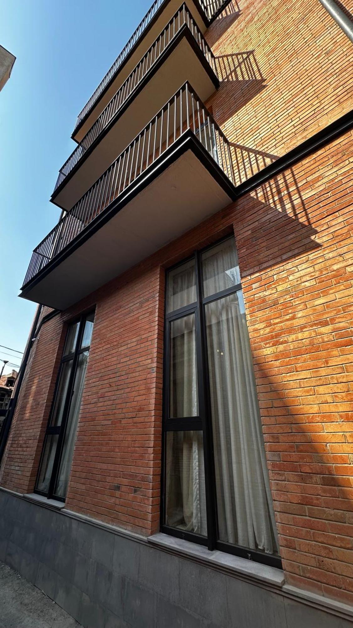 Made With Love Apartment Тбілісі Екстер'єр фото
