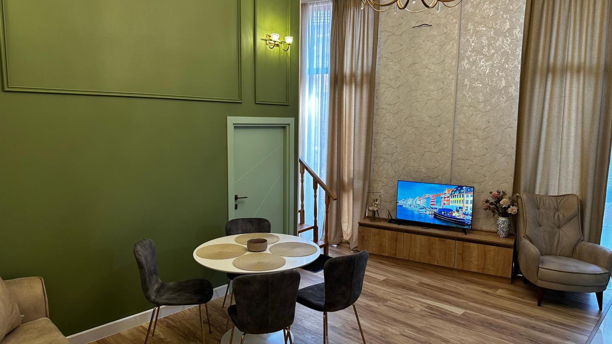 Made With Love Apartment Тбілісі Екстер'єр фото