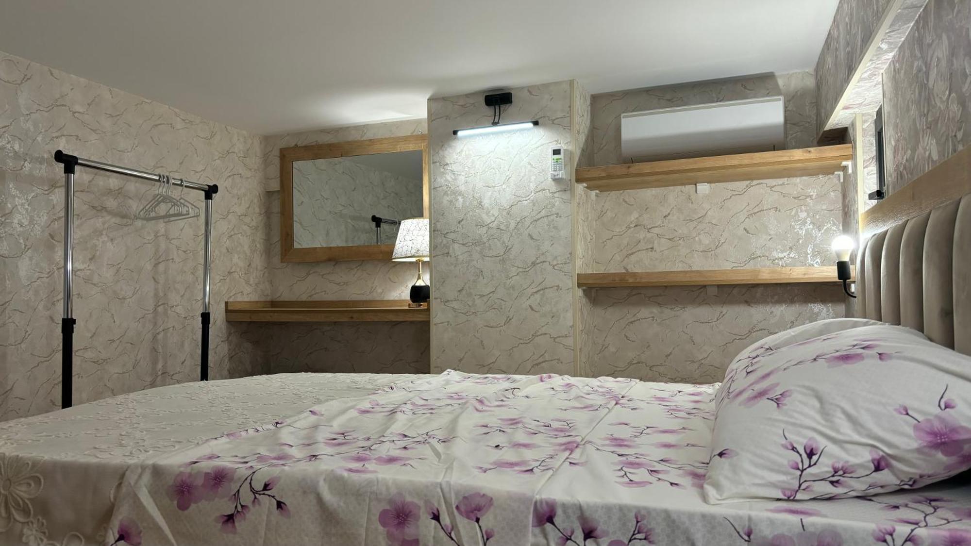 Made With Love Apartment Тбілісі Екстер'єр фото