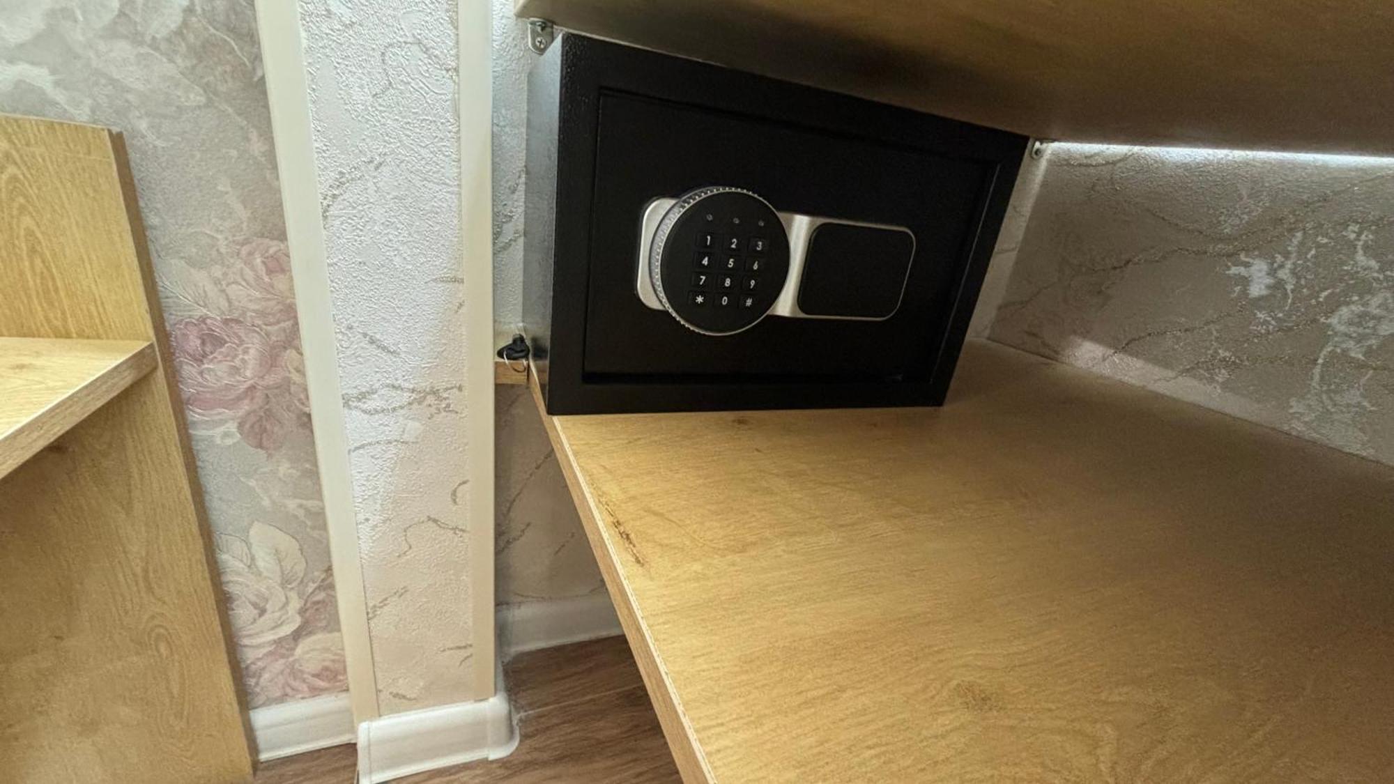 Made With Love Apartment Тбілісі Екстер'єр фото
