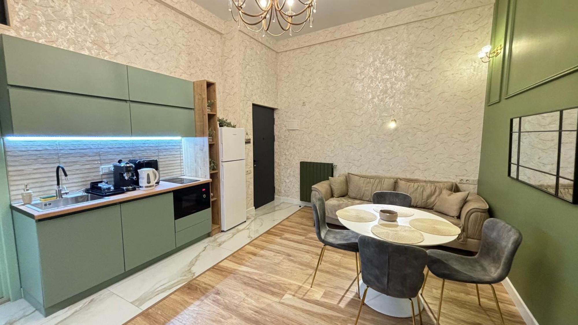 Made With Love Apartment Тбілісі Екстер'єр фото