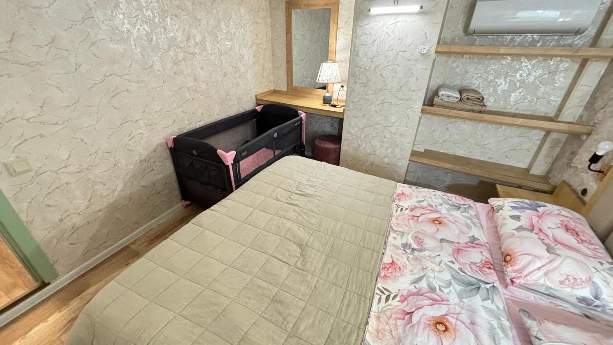 Made With Love Apartment Тбілісі Екстер'єр фото